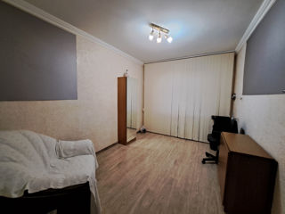 Apartament cu 4 camere, 95 m², Botanica, Chișinău foto 3