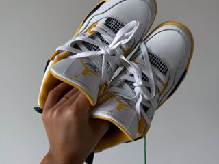 Nike Air Jordan 4 Retro White/Yellow Unisex foto 3
