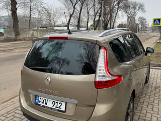 Renault Grand Scenic foto 6