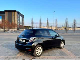 Toyota Yaris foto 4