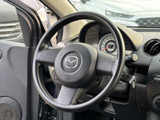 Mazda 2 foto 9