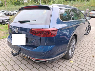 Volkswagen Passat foto 3