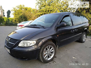 Chrysler Grand Voyager foto 1