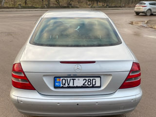 Mercedes E-Class foto 4