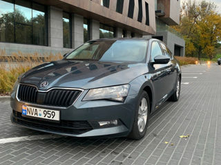 Skoda Superb foto 5