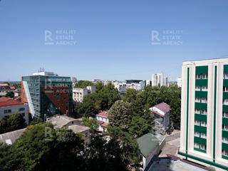Apartament cu 3 camere, 130 m², Centru, Chișinău foto 15