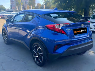 Toyota C-HR foto 6