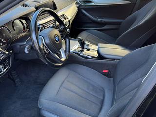 BMW 5 Series foto 6