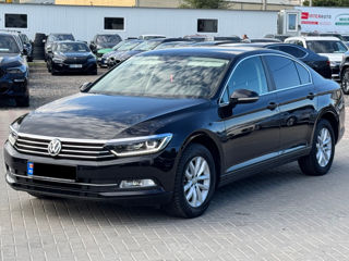 Volkswagen Passat foto 1