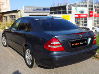 Mercedes E-Class foto 4