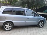 Opel Zafira foto 2