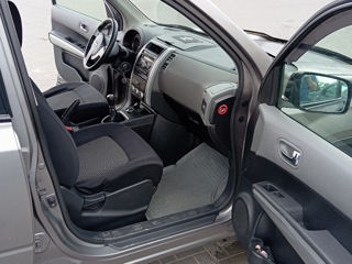 Nissan X-Trail foto 6