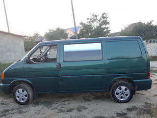 Volkswagen Transporter foto 1