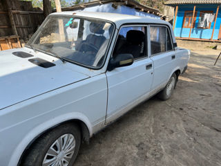 Lada / ВАЗ 2107 foto 2