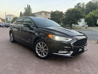 Ford Fusion foto 2