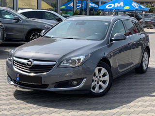 Opel Insignia foto 1