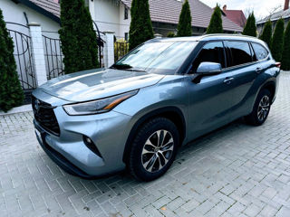 Toyota Highlander foto 2