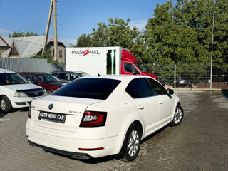 Skoda Octavia foto 4