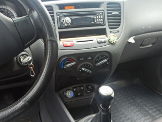 KIA Rio foto 8