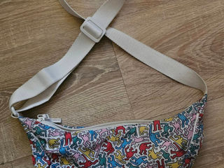 сумки Uniqlo Keith Haring и ZARA