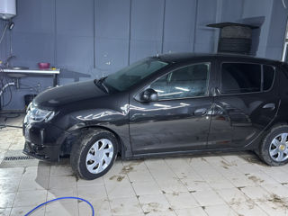 Dacia Sandero foto 2