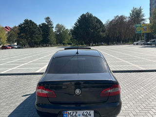 Skoda Superb foto 4