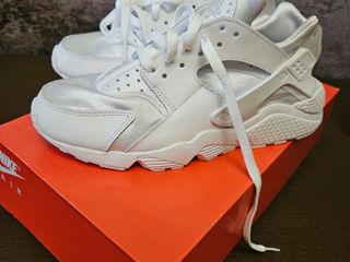 Nike Air Huarache noi, originale foto 4