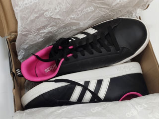 Женские кроссовки Adidas, размер 39-40