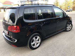 Volkswagen Touran foto 7