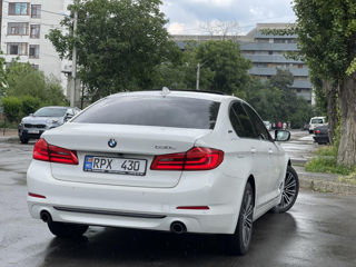 BMW 5 Series foto 4