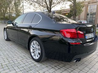 BMW 5 Series foto 7