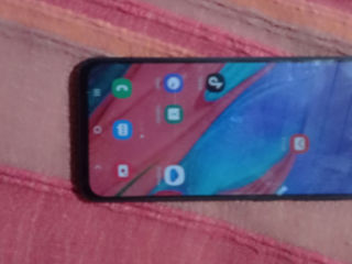 Se vinde urgent samsung galaxy a40 foto 3