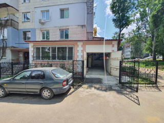 Apartament cu 4 camere, 78 m², Botanica, Chișinău foto 2