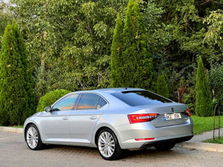 Skoda Superb foto 16