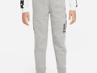 Nike новые штаны на 137-147 см