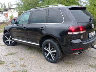 Volkswagen Touareg foto 8