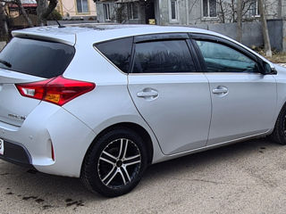 Toyota Auris foto 4