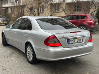 Mercedes E-Class foto 4