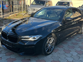 BMW 5 Series foto 7