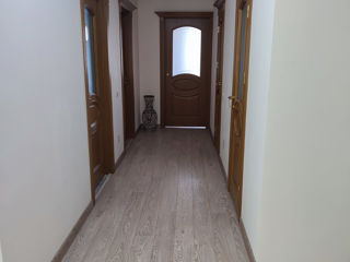 Apartament cu 5 camere sau mai multe, 156 m², Buiucani, Chișinău foto 6