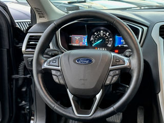 Ford Fusion foto 15