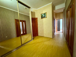 Apartament cu 2 camere, 82 m², Râșcani, Chișinău foto 12