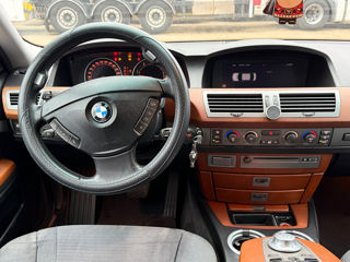 BMW 7 Series foto 8