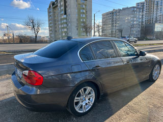 BMW 3 Series foto 4