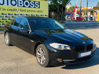 BMW 5 Series foto 3