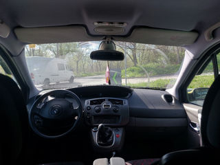 Renault Scenic foto 2