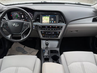 Hyundai Sonata foto 5