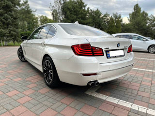 BMW 5 Series foto 4