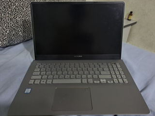 Asus VivoBook foto 4