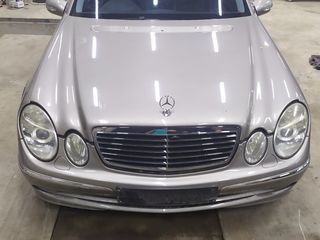 Лобовая мерседес lovovaia mercedes w211 e class avantgarde pilkington mercedes stopuri fari stecle foto 8